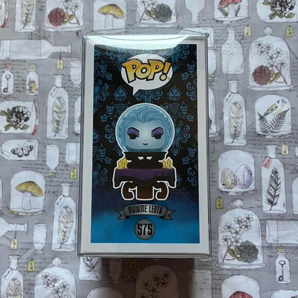 Funko pop madame leota Glow in the Dark Exclusive - Picture 4 of 7